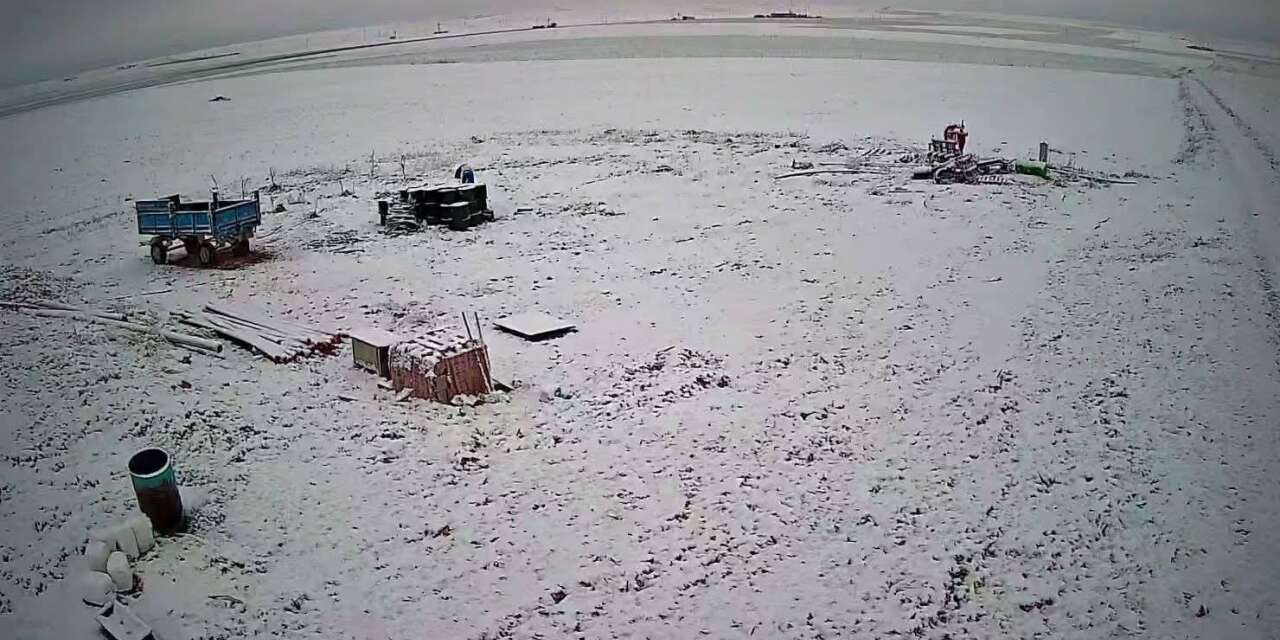 Konya’nın tarım kenti ilçesinde tarlaları don riskinden kar örtüsü korudu