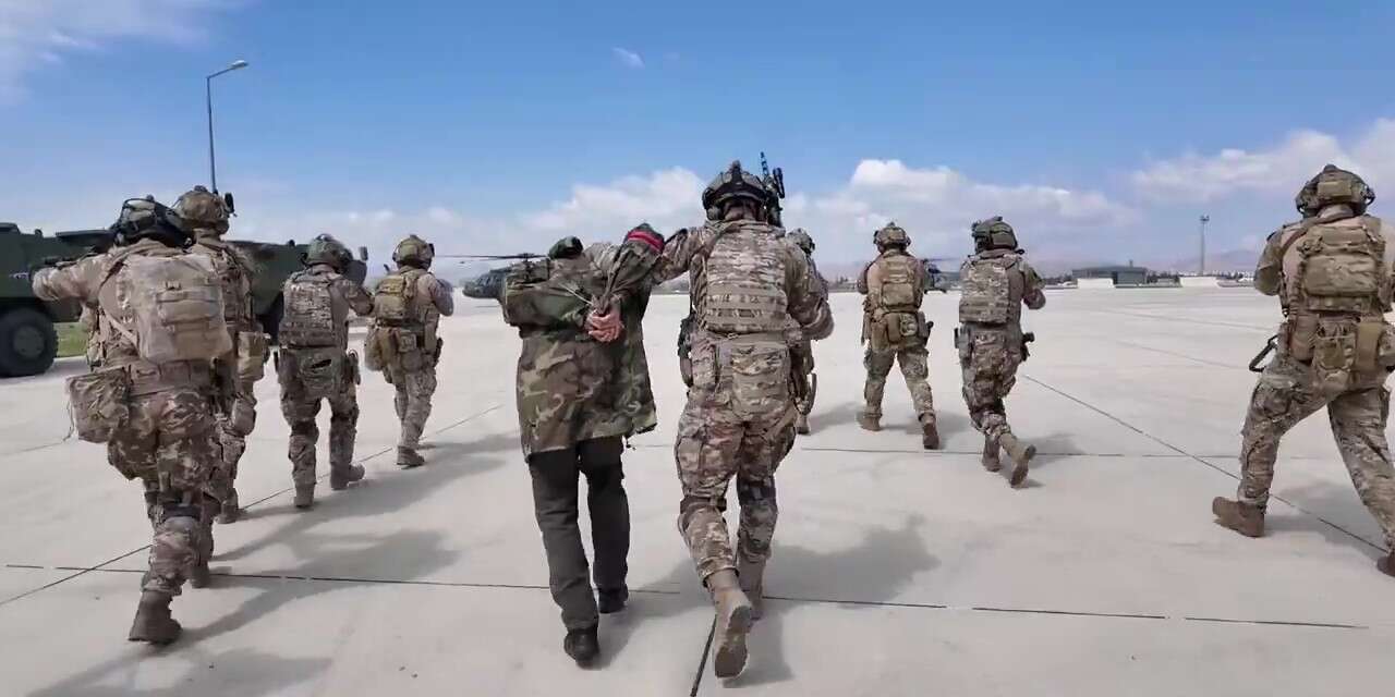 Konya’da nefes kesen anlar! Komandolar sahaya indi