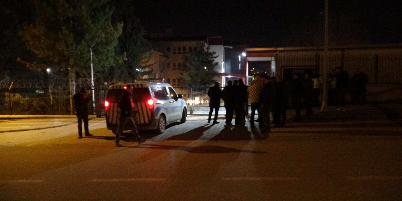 Akrabalar arasında silahlı kavga çıktı! 1 kişi öldü