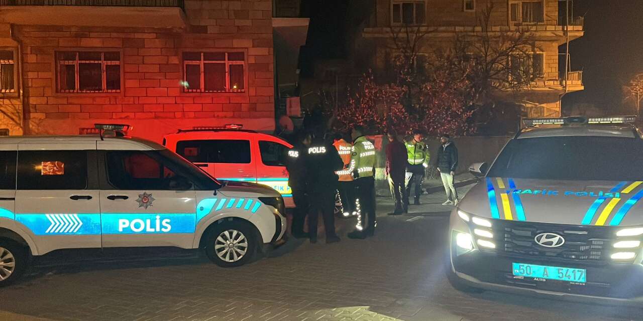 Kaza yapan kadının aracını arkadaşı kaçırdı