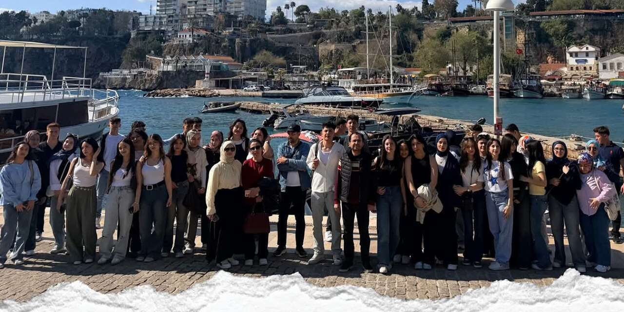 Konya’da lise öğrencilerinden Antalya’ya kültür ve eğitim gezisi