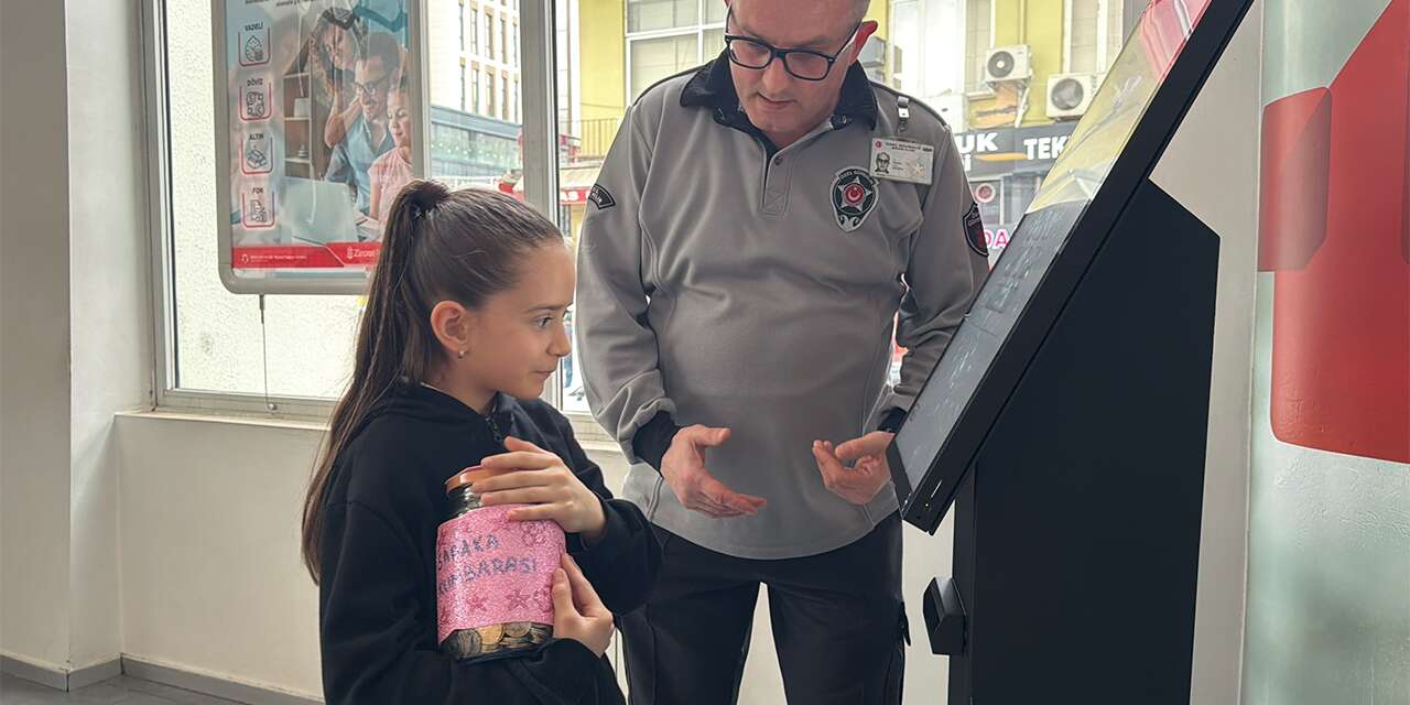 9 yaşındaki Berra’dan duygulandıran davranış! Harçlıklarını şehit ailelerine bağışladı