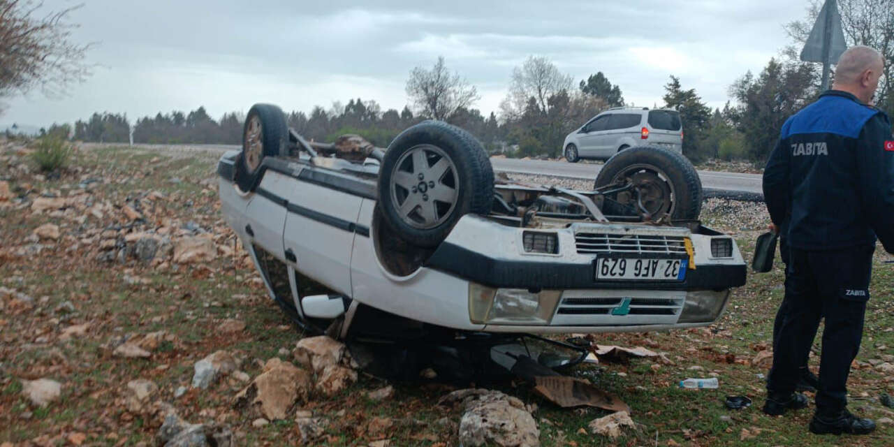 Konya’da mucize kurtuluş! Takla atan arabadan burunları kanamadan çıktılar