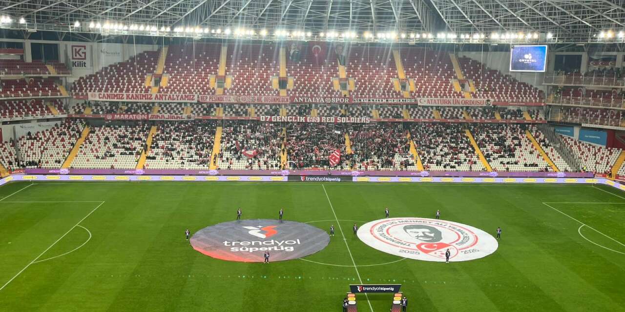 Konyaspor, okul saldırısında can verenleri maç öncesi böyle andı