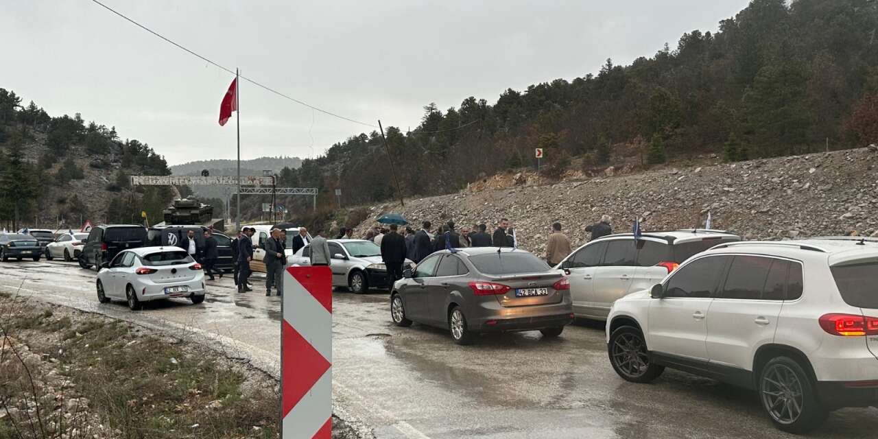 Konya’da partili kadınlar mahalle ziyareti dönüşü kaza yaptı