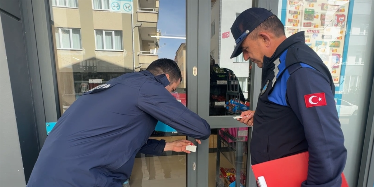 İkinci kez tarihi geçmiş ürün satan zincir market şubesi kapatıldı