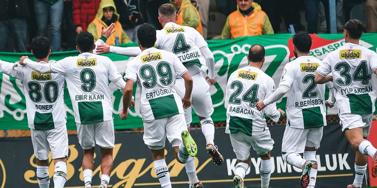 Bursaspor şampiyon! 1. Lig’e dönüş garantilendi