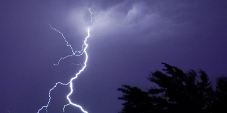 Yıldırım düşmesi sonucu 19 yaşındaki genç öldü