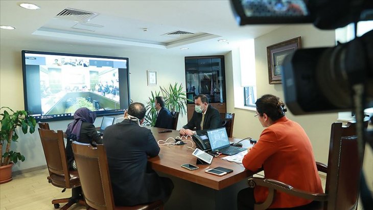 Sağlık Bakanlığı yetkilileri Çinli uzmanlarla video konferansla toplantı yaptı