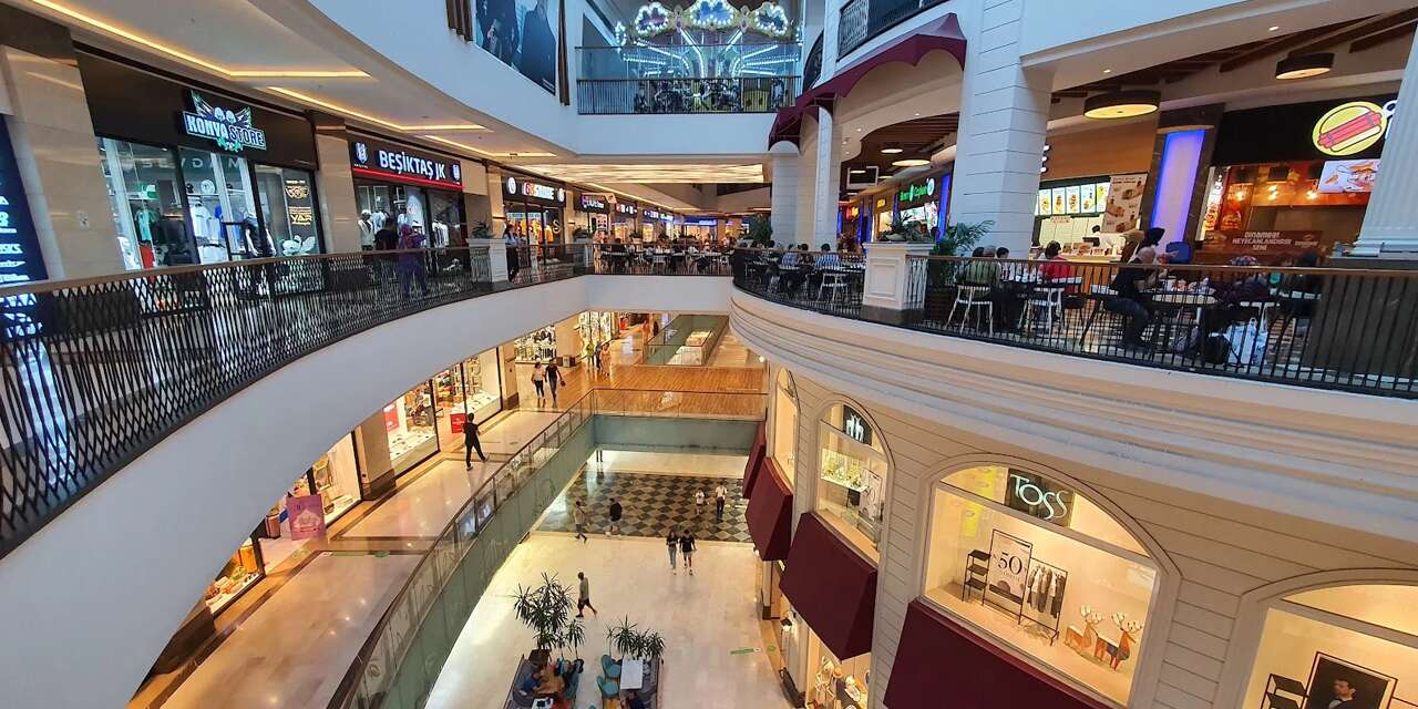AVM'lerde girişler ücretli mi oluyor? Resmi açıklama geldi