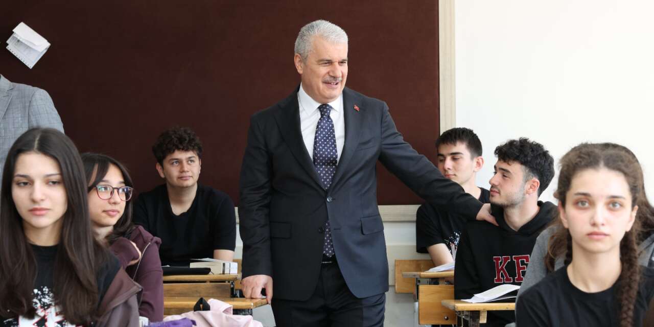 Konya Valisi Akın Karatay Fen Lisesinde! Güven ve huzur vurgusu öne çıktı