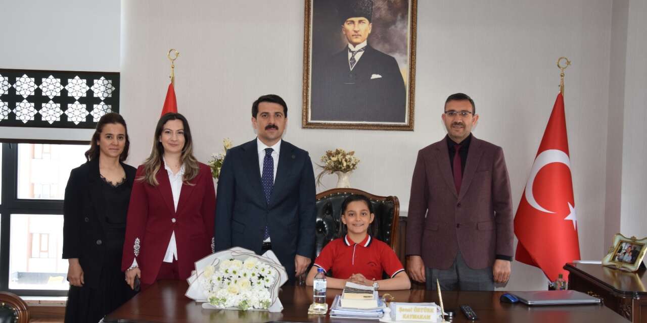 Konya’da 23 Nisan coşkusu! Kaymakamlık koltuğu Şevval Akkaya’ya emanet