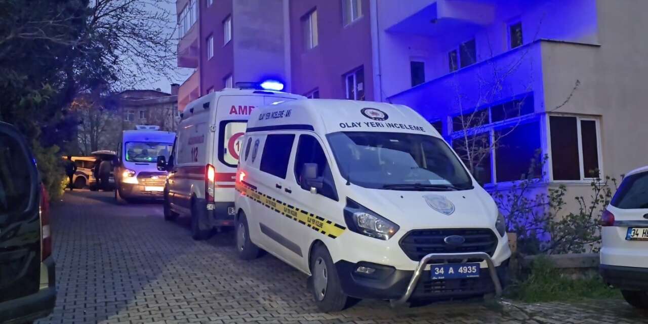 Aile faciası! Anne ve babasını öldürüp canına kıydı