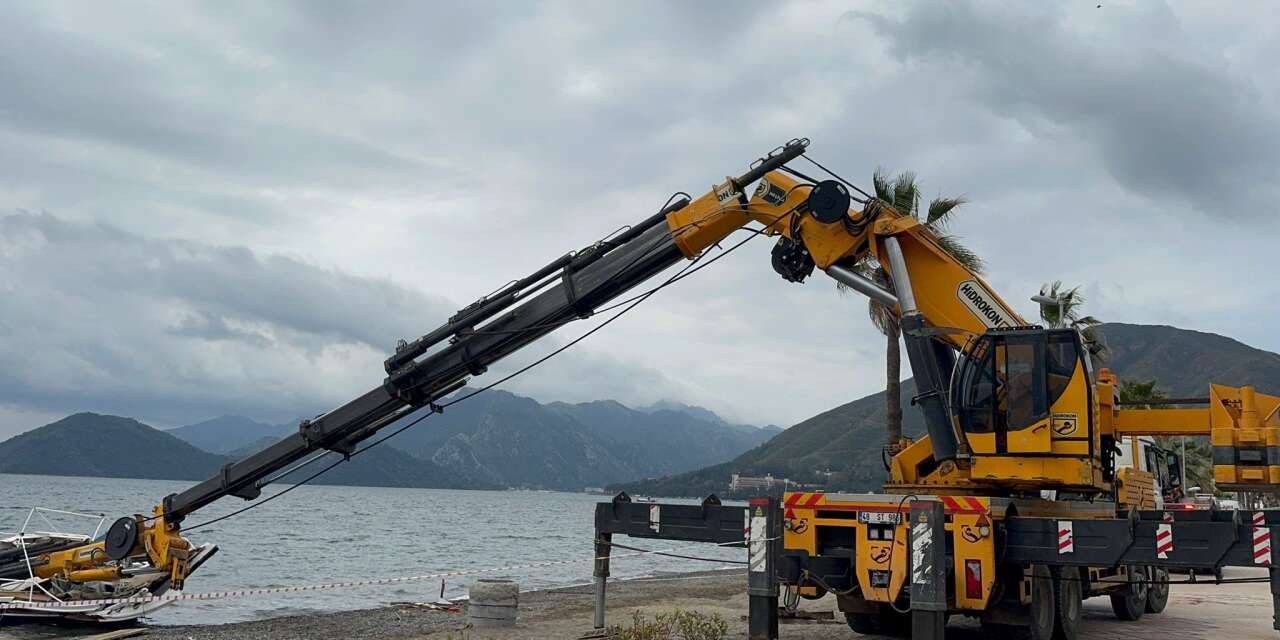 Vincin taşıma kolu kırıldı! Altında kalan genç hayatını kaybetti