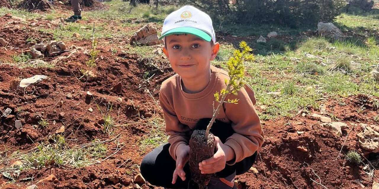 Konya’da minik öğrencilerden doğaya büyük katkı