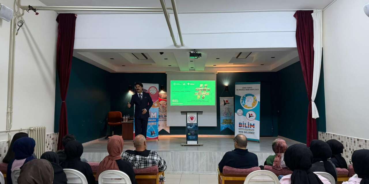 Konya’da Bilim Söyleşileri akademisyen ve öğrencileri buluşturmaya devam ediyor