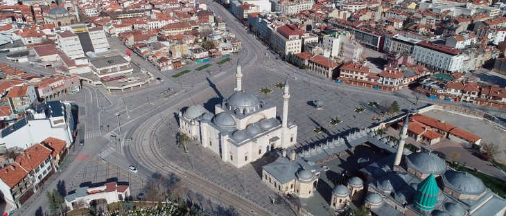 Konya'da sessizlik hakim! İşte boş cadde ve sokaklardan kareler
