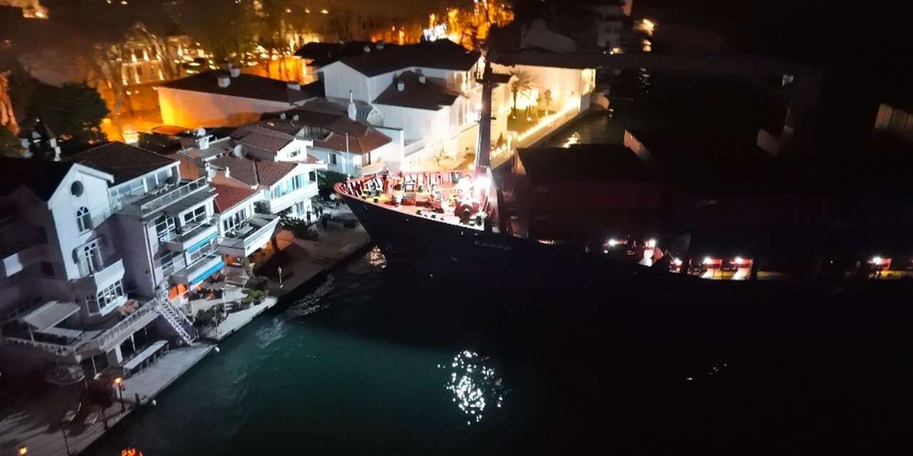 Faciaya ramak kaldı! Gemi yalılara çarpacaktı