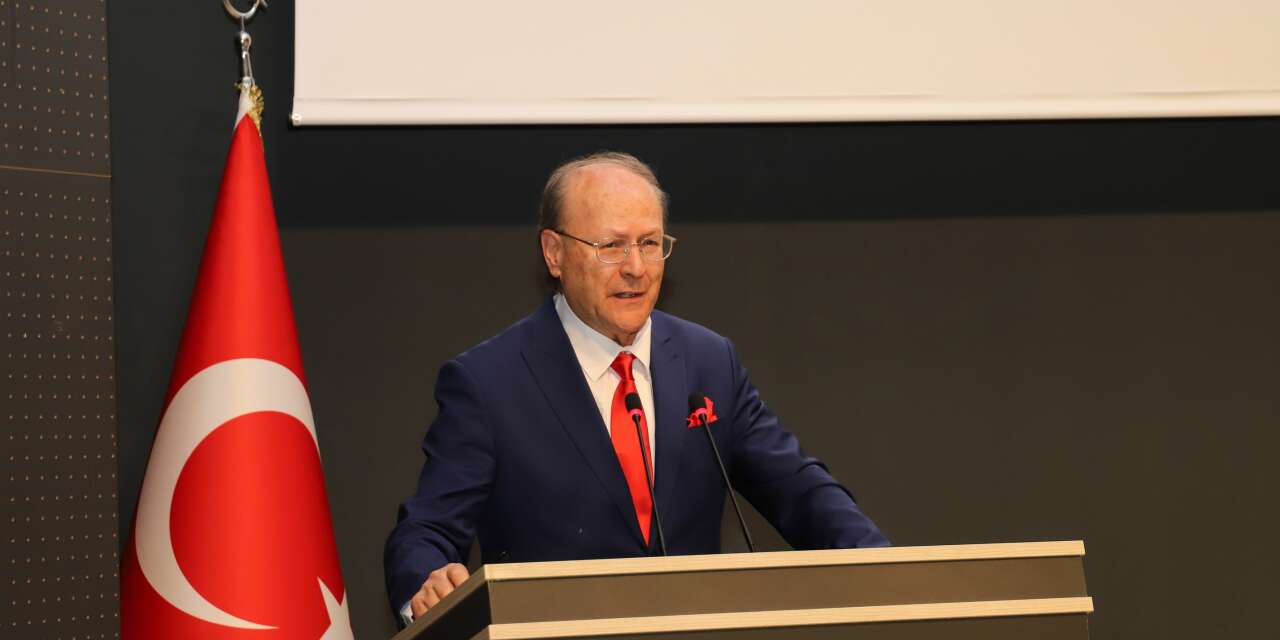 Uçakları görünmez yapan Ergün Kırlıkovalı Konya’da! Öğrencilerle buluştu