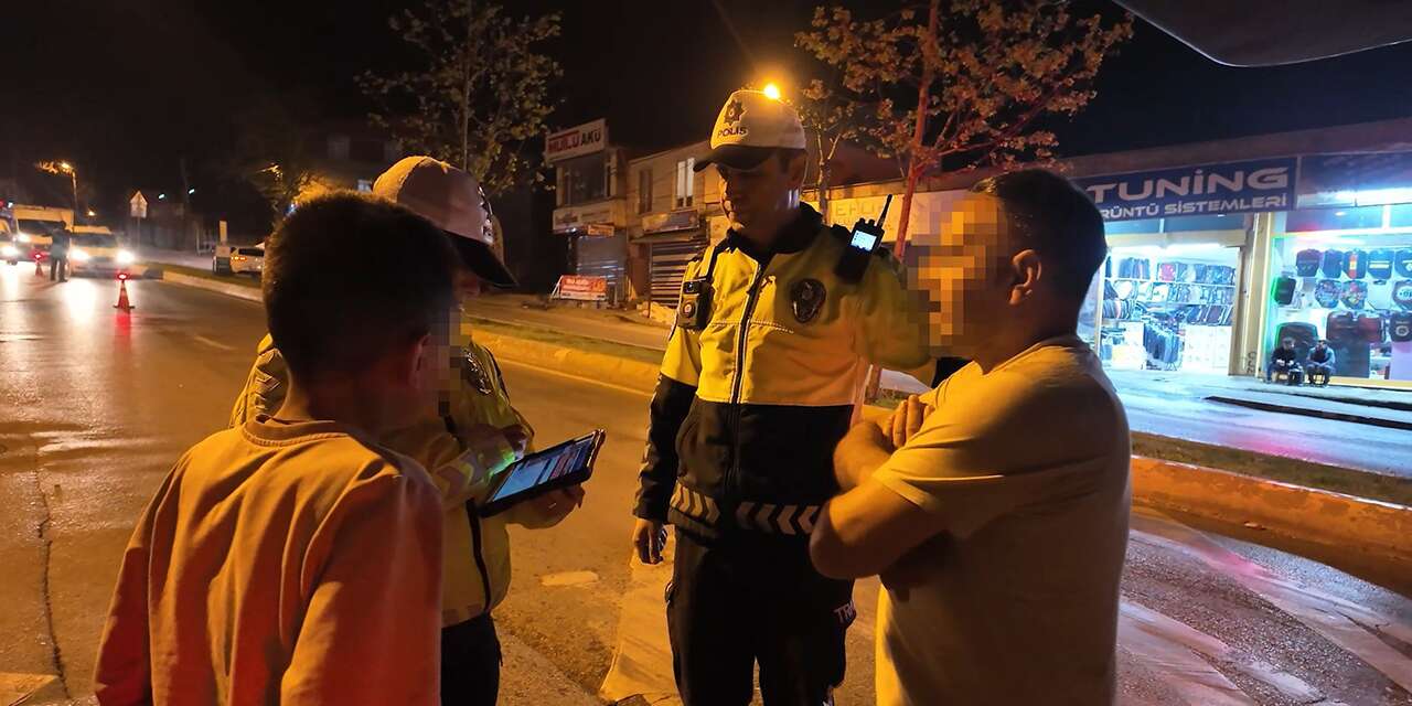 13 yaşındaki çocuğa araba verdi, savunması polisleri bile şaşırttı