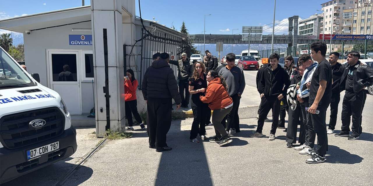 Otomobille çarpışan kurye Hakan Yenisolak hayatını kaybetti