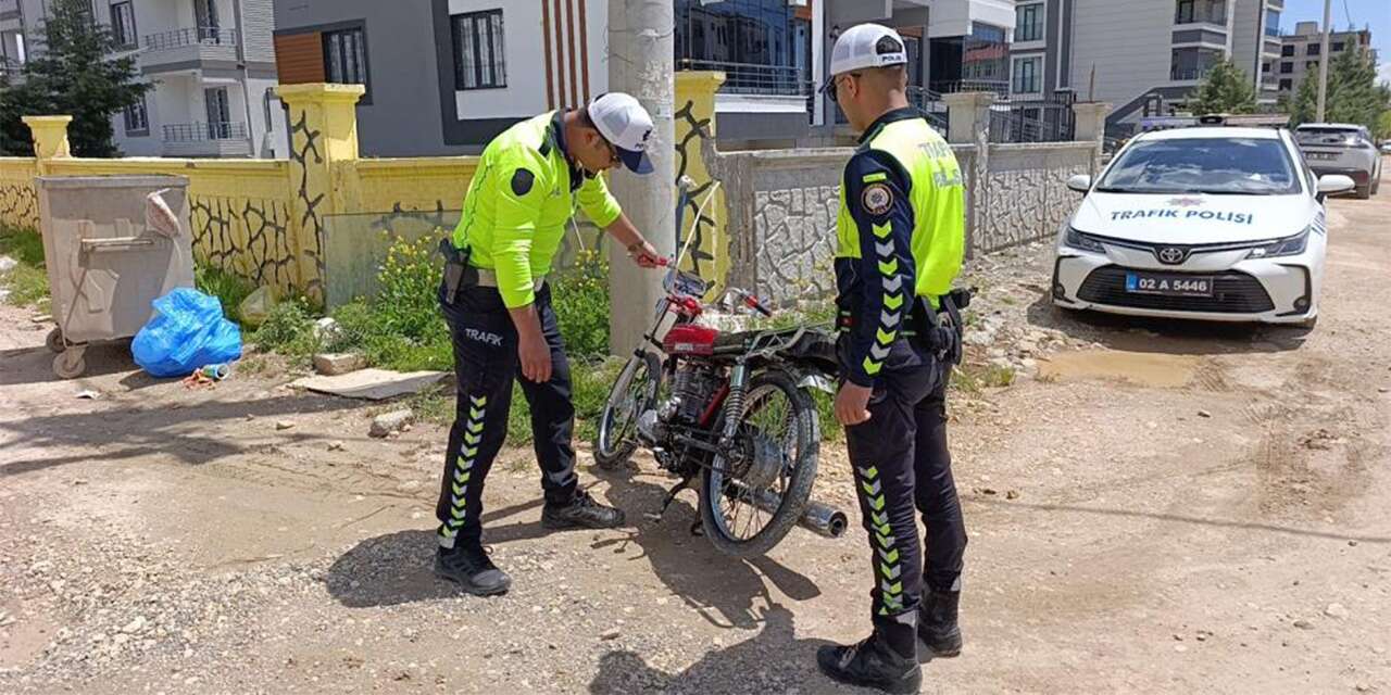 Polisten kaçan motosiklet sürücüsüne yarım milyonu aşan ceza kesildi