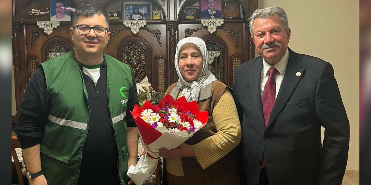 Yeşilay Konya’dan şehit annelerine çok özel ziyaret
