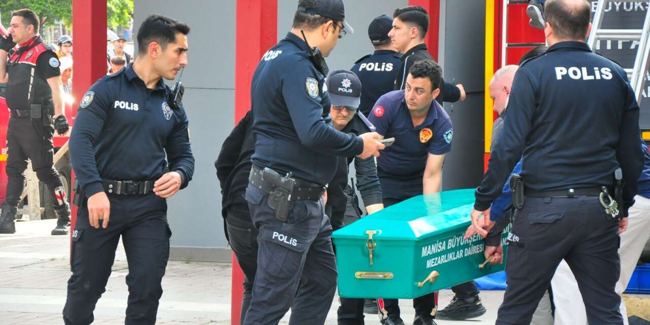 Üst geçit asansöründe feci ölüm! 2 çocuk babası hayatını kaybetti
