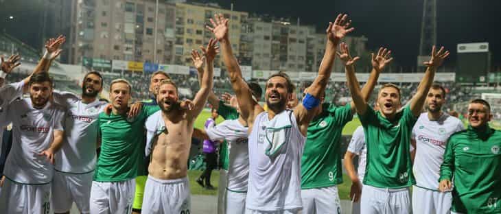 Konyaspor'da 3 puan sevinci! Kocaman oyuncularını böyle kutladı