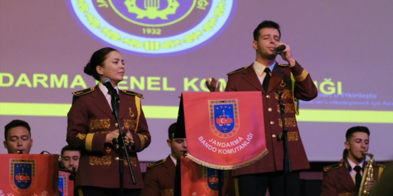 Jandarma Bandosu Türk Dil Bayramı’nda  sahne aldı