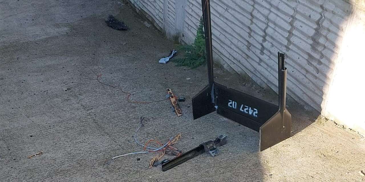 Sokak ortasına insansız hava aracı düştü! Binalarda hasar oluştu