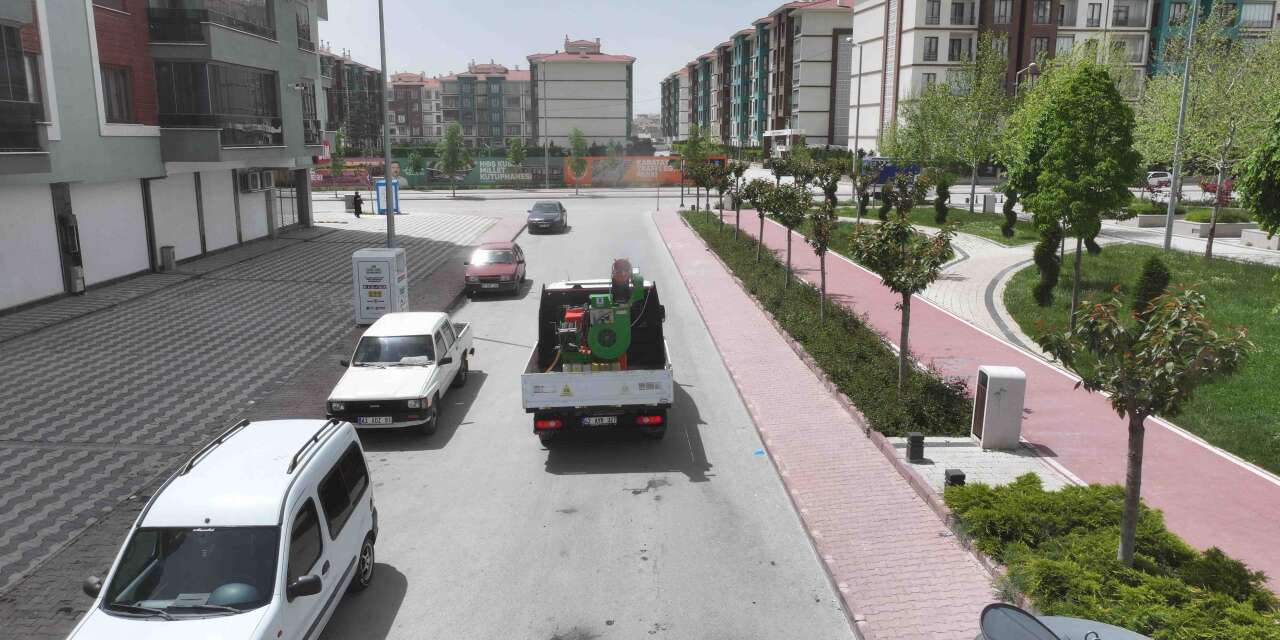 Konya’da bayram hazırlığı Karatay’da başladı! İlçe geneli ilaçlandı