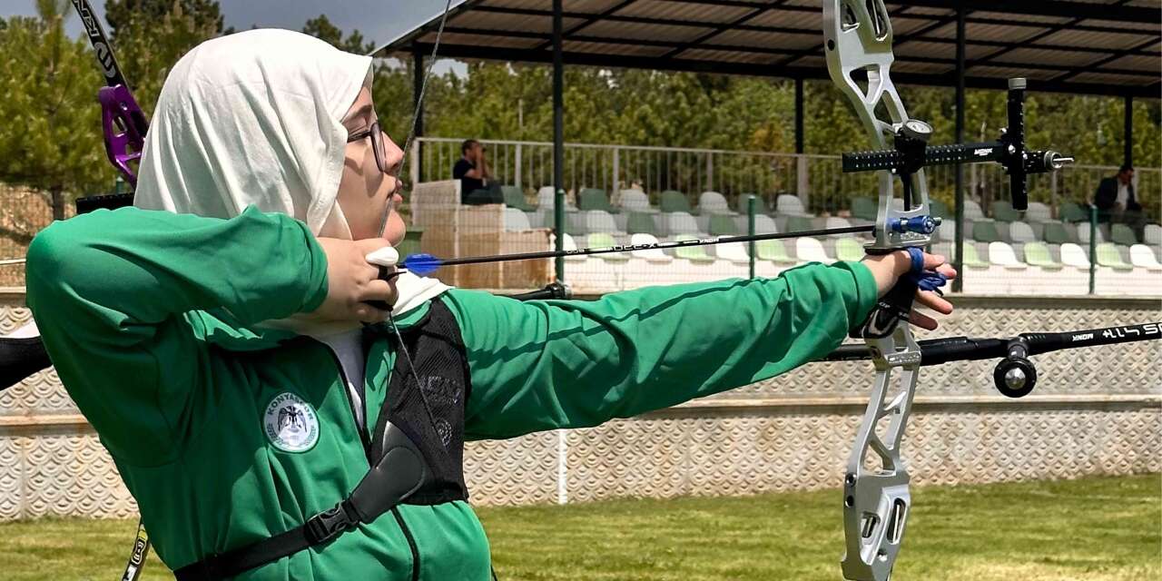 Konya Okçuluk İl Şampiyonası’nda Meramlı sporculara 3 madalya birden