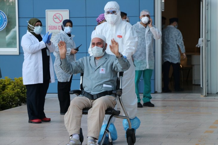 Karantinadaki 40 umreci taburcu edildi