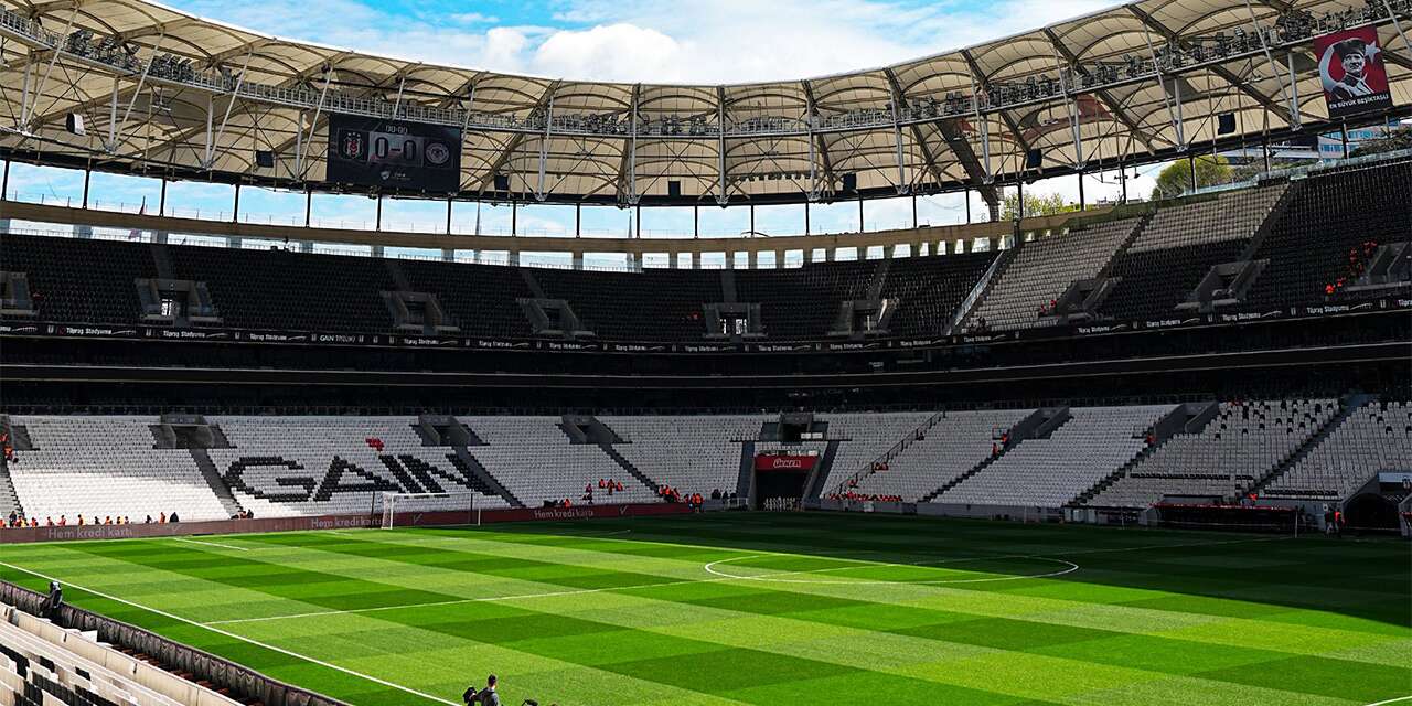 İstanbul’da dev final! UEFA Avrupa Ligi kupası sahibini buluyor