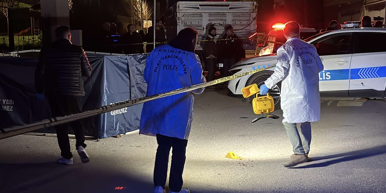 2 çocuk babası adam, cami önünde başından vurulmuş halde ölü bulundu