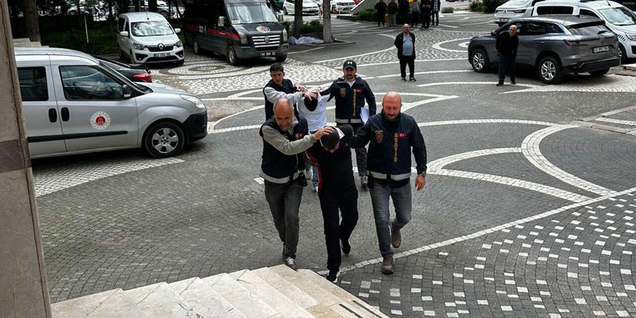 Konya’ya çevre illerden gelen 14 bin kullanımlık uyuşturucu ele geçirildi