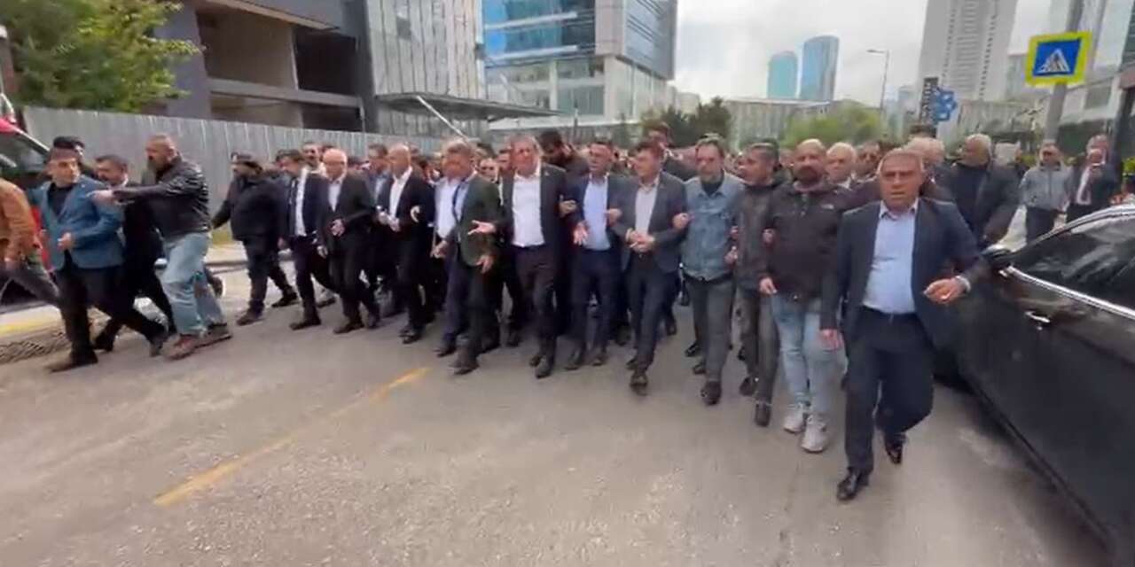 CHP Genel Merkezi’nde tahliye gerginliği! Tartışma çıktı
