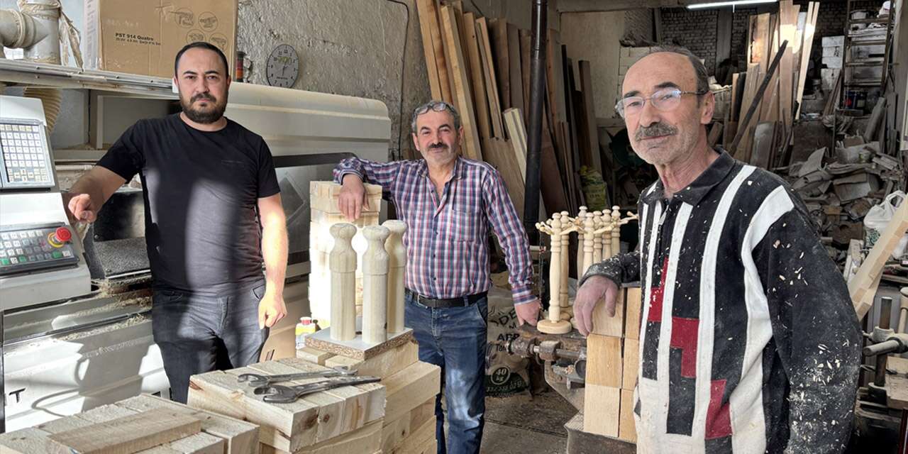 Konya’da üç kuşak aynı atölyede! Emlakçılığı bırakıp marangozluğa döndü