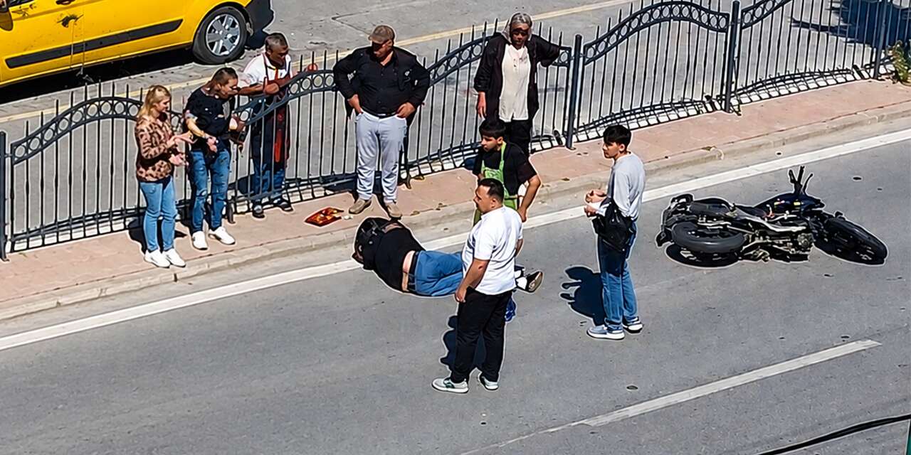 Konya’da yaya geçidinde motosiklet kazası! 2 kişi hastaneye kaldırıldı