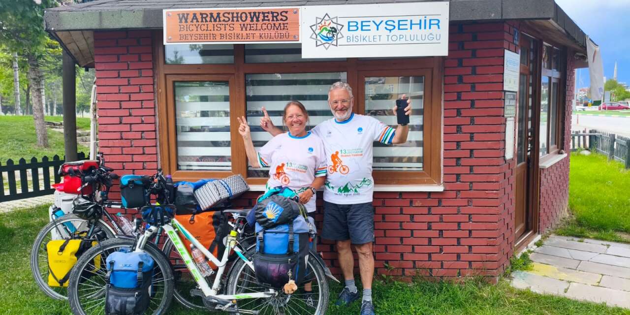 Avrupa’ya pedal çeviren Alman çift, Bisiklet Başkenti Konya’ya uğradı