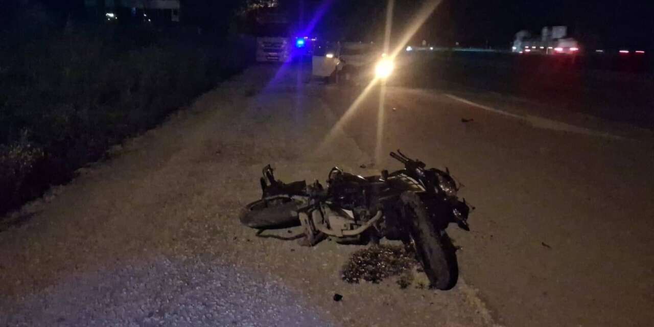 Ehliyetsiz sürücü kazaya sebep oldu! 2 genç hayatını kaybetti