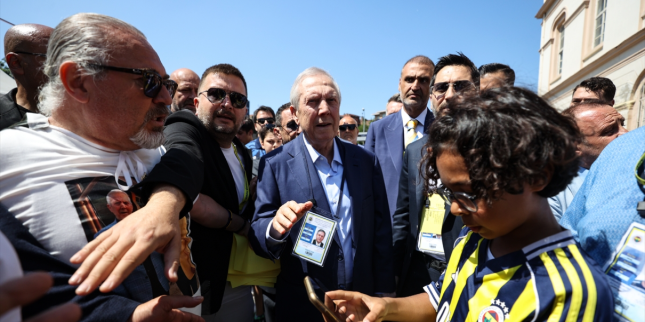Aziz Yıldırım yeniden Fenerbahçe’nin başına geçti