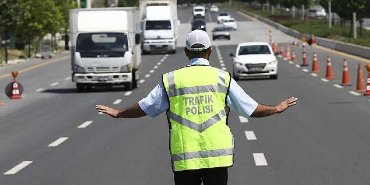 Konya-Afyonkarahisar yolu trafiğe kapatıldı