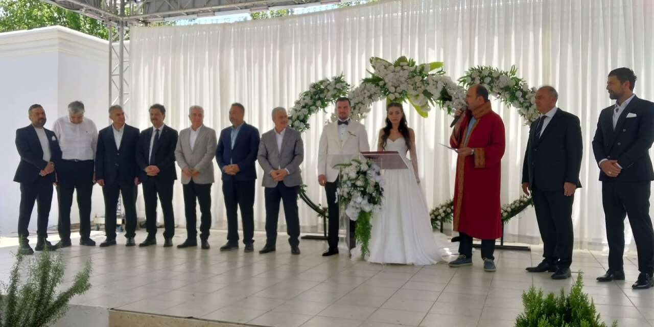 Konya’da görkemli düğün! İş dünyası bu törende buluştu
