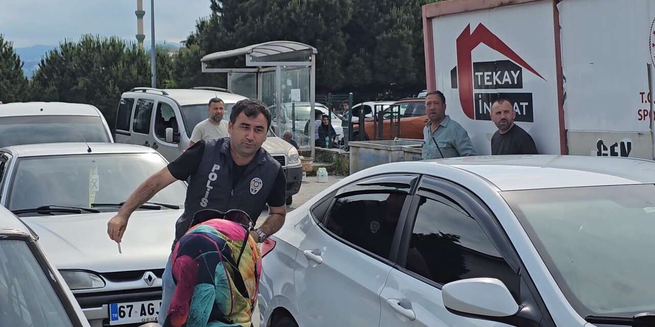 Kardeşinin kimliğiyle LGS’ye geldi! Amcası 4 dakika kala yetiştirdi