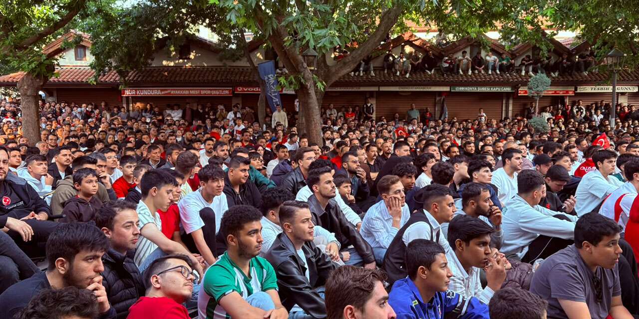 Konya’da Dünya Kupası heyecanı Kapu Camii’nde yaşandı