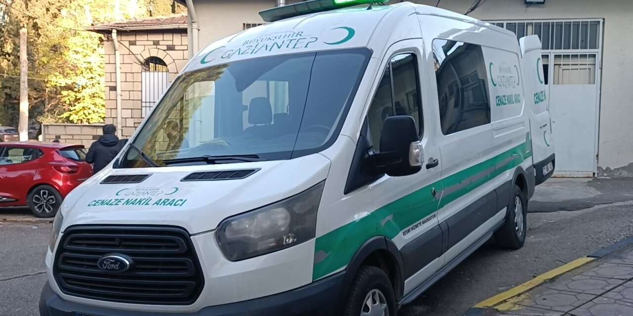 Eşiyle mendil satarken öldürüldü