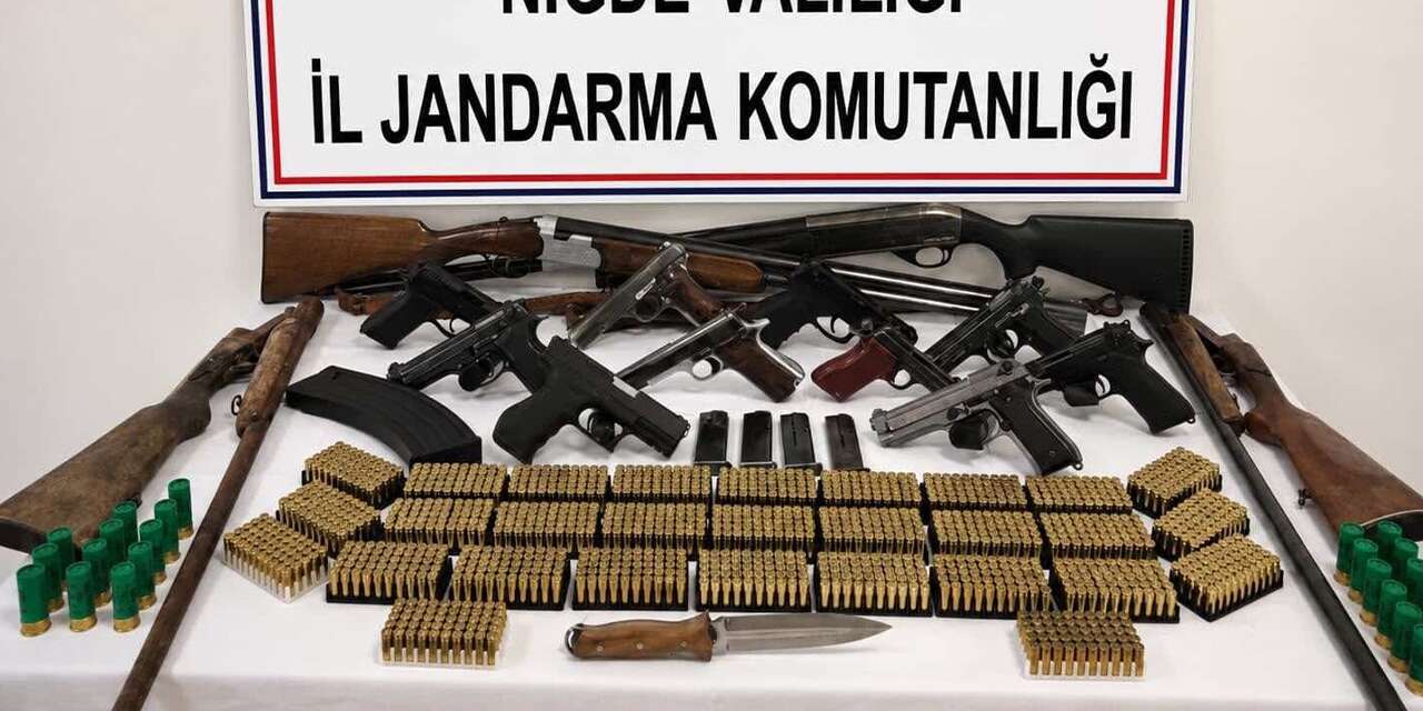 Konya dahil 3 ilde düğmeye basıldı! Çok sayıda silah ele geçirildi