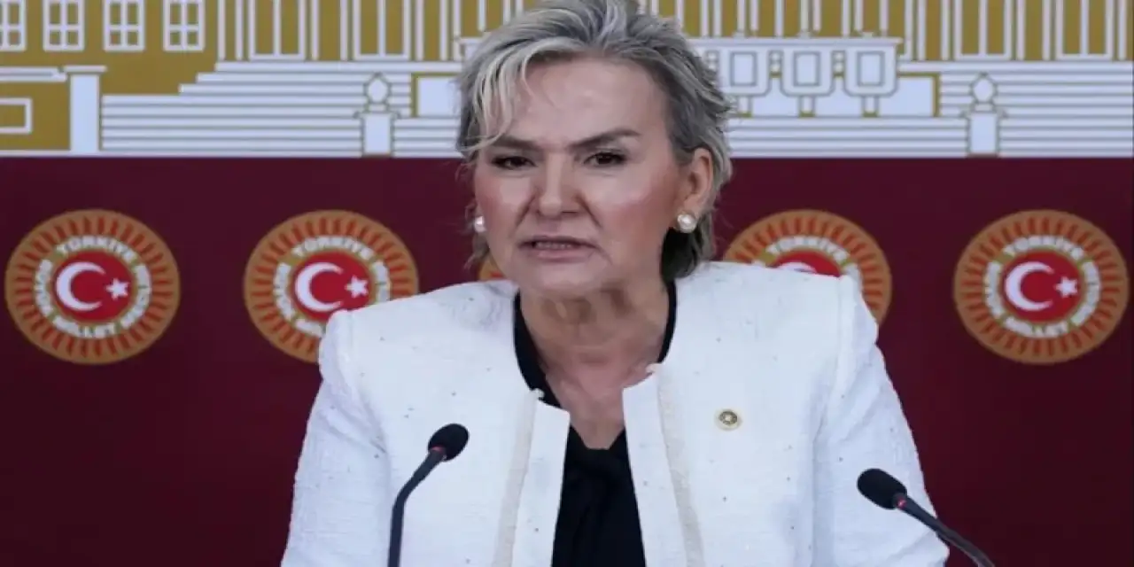 CHP’de sürpriz istifa! Özgür Özel’in ekibindeki Nimet Özdemir ayrıldı